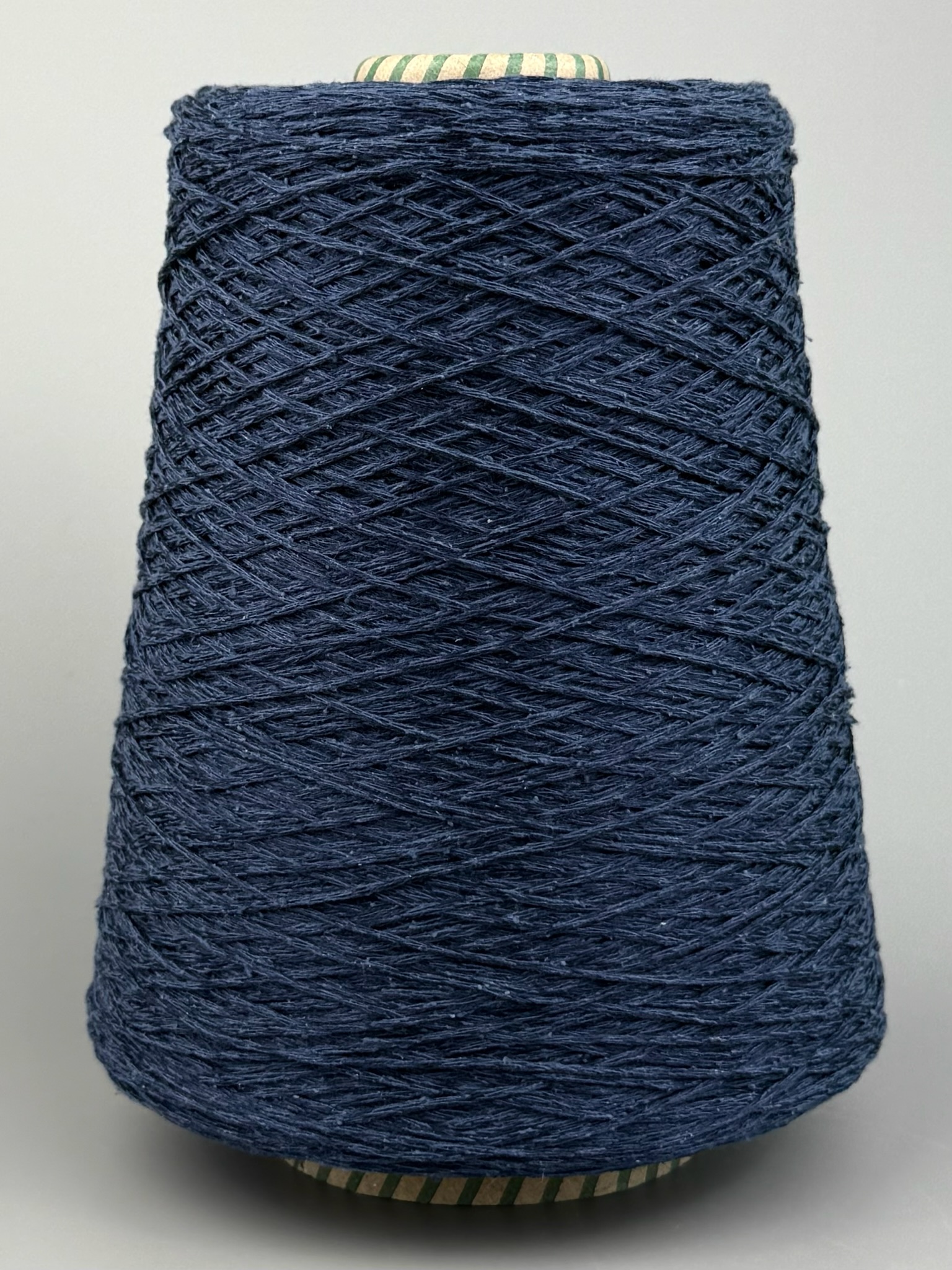 Art. Marino – Garn aus Bouretteseide und Maulbeerseide col. Marineblau  400 m / 100 g foto 2